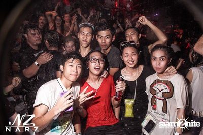 NARZ & SMIRNOFF PRESENT SONGKRAN FOAM PARTY 2013 (Album 1) — photo 171