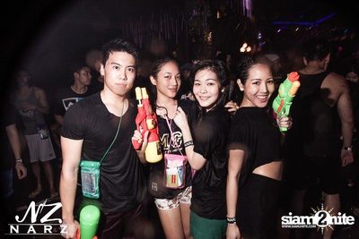 NARZ & SMIRNOFF PRESENT SONGKRAN FOAM PARTY 2013 (Album 1) — photo 54