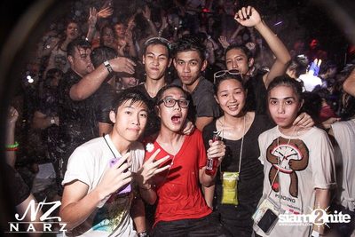 NARZ & SMIRNOFF PRESENT SONGKRAN FOAM PARTY 2013 (Album 1) — photo 170