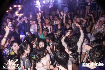 NARZ & SMIRNOFF PRESENT SONGKRAN FOAM PARTY 2013 (Album 1) — photo 166