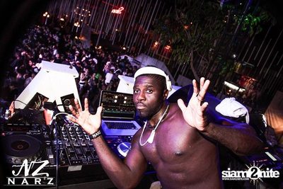 NARZ & SMIRNOFF PRESENT SONGKRAN FOAM PARTY 2013 (Album 1) — photo 142
