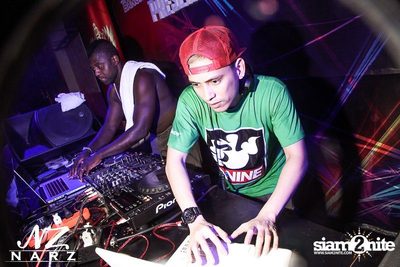 NARZ & SMIRNOFF PRESENT SONGKRAN FOAM PARTY 2013 (Album 1) — photo 232
