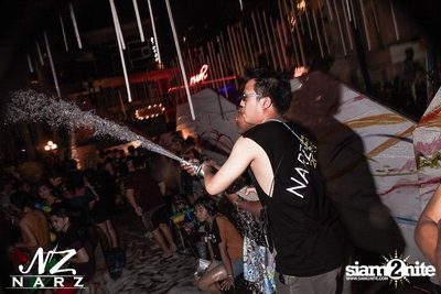 NARZ & SMIRNOFF PRESENT SONGKRAN FOAM PARTY 2013 (Album 1) — photo 91