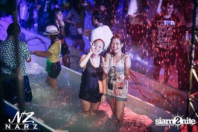 NARZ & SMIRNOFF PRESENT SONGKRAN FOAM PARTY 2013 (Album 1) — photo 13