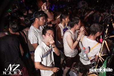 NARZ & SMIRNOFF PRESENT SONGKRAN FOAM PARTY 2013 (Album 1) — photo 85