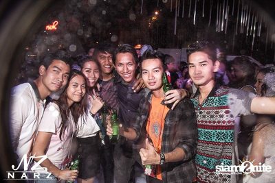 NARZ & SMIRNOFF PRESENT SONGKRAN FOAM PARTY 2013 (Album 1) — photo 180