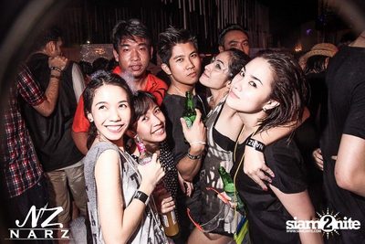 NARZ & SMIRNOFF PRESENT SONGKRAN FOAM PARTY 2013 (Album 1) — photo 154