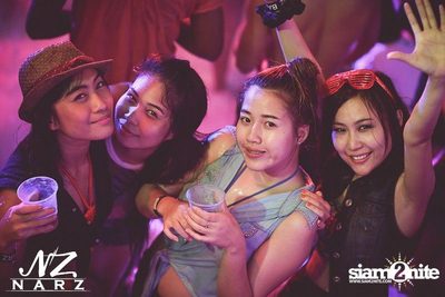 NARZ & SMIRNOFF PRESENT SONGKRAN FOAM PARTY 2013 (Album 1) — photo 239
