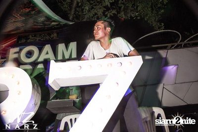 NARZ & SMIRNOFF PRESENT SONGKRAN FOAM PARTY 2013 (Album 1) — photo 86