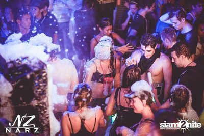 NARZ & SMIRNOFF PRESENT SONGKRAN FOAM PARTY 2013 (Album 1) — photo 322