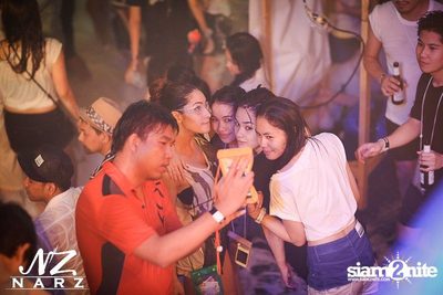 NARZ & SMIRNOFF PRESENT SONGKRAN FOAM PARTY 2013 (Album 1) — photo 216