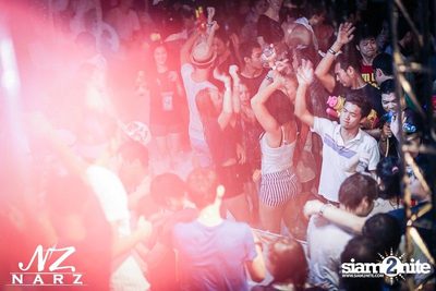 NARZ & SMIRNOFF PRESENT SONGKRAN FOAM PARTY 2013 (Album 1) — photo 63