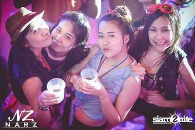 NARZ & SMIRNOFF PRESENT SONGKRAN FOAM PARTY 2013 (Album 1) — photo 238