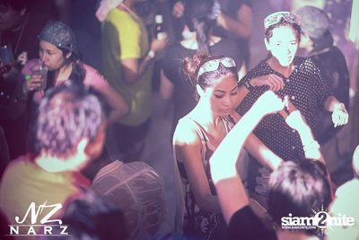 NARZ & SMIRNOFF PRESENT SONGKRAN FOAM PARTY 2013 (Album 1) — photo 199