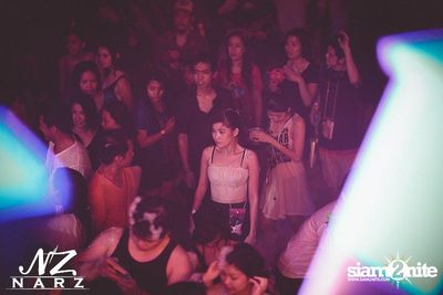NARZ & SMIRNOFF PRESENT SONGKRAN FOAM PARTY 2013 (Album 1) — photo 125