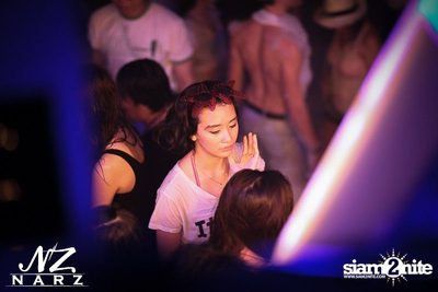 NARZ & SMIRNOFF PRESENT SONGKRAN FOAM PARTY 2013 (Album 1) — photo 120