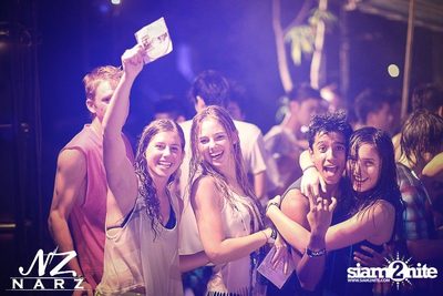 NARZ & SMIRNOFF PRESENT SONGKRAN FOAM PARTY 2013 (Album 1) — photo 135