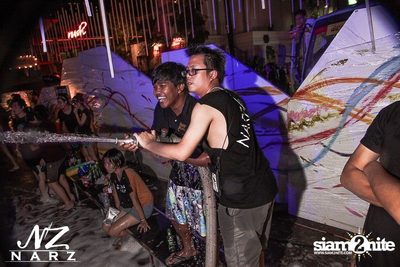 NARZ & SMIRNOFF PRESENT SONGKRAN FOAM PARTY 2013 (Album 1) — photo 89