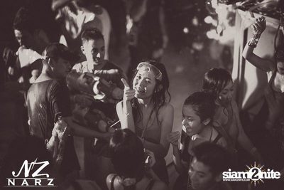 NARZ & SMIRNOFF PRESENT SONGKRAN FOAM PARTY 2013 (Album 1) — photo 320
