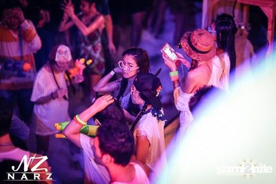 NARZ & SMIRNOFF PRESENT SONGKRAN FOAM PARTY 2013 (Album 1) — photo 109