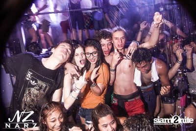 NARZ & SMIRNOFF PRESENT SONGKRAN FOAM PARTY 2013 (Album 1) — photo 173