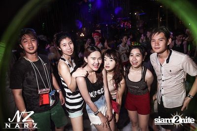 NARZ & SMIRNOFF PRESENT SONGKRAN FOAM PARTY 2013 (Album 1) — photo 37
