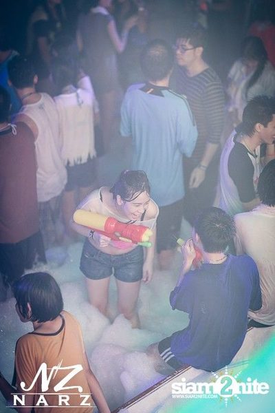 NARZ & SMIRNOFF PRESENT SONGKRAN FOAM PARTY 2013 (Album 1) — photo 64