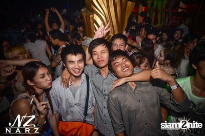 NARZ & SMIRNOFF PRESENT SONGKRAN FOAM PARTY 2013 (Album 2) — photo 10