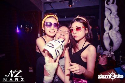 NARZ & SMIRNOFF PRESENT SONGKRAN FOAM PARTY 2013 (Album 2) — photo 50