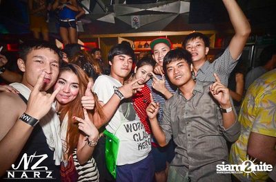 NARZ & SMIRNOFF PRESENT SONGKRAN FOAM PARTY 2013 (Album 2) — photo 5