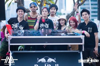 Sizzling Hot Pool Party — photo 52