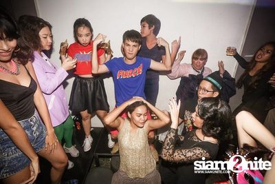 Trasher "SUPER 8" I Can Be Your Hero Baby — photo 167